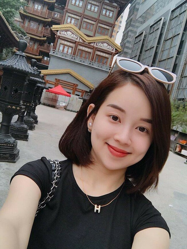 Hiện tại, cuộc sống của Ly Kute và con trai khiến nhiều người vô cùng ngưỡng mộ, không chỉ tạo mọi điều kiện tốt nhất cho con, người đẹp sinh năm 1990 còn không ngừng phát triển về kinh doanh, cuộc sống đủ đầy không thua kém mỹ nhân cùng tuổi nào.