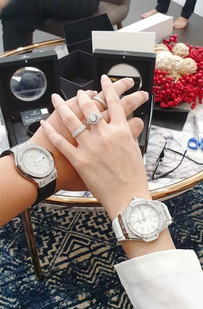 Không chỉ được chồng hết mực yêu chiều, có được tình cảm từ gia đình chồng... cuộc sống của Vân Navy sau khi vào Sài Gòn lập nghiệp cũng khiến nhiều người phải ghen tỵ khi nhờ khả năng kinh doanh, cô đã có trong tay khối tài sản "khủng".