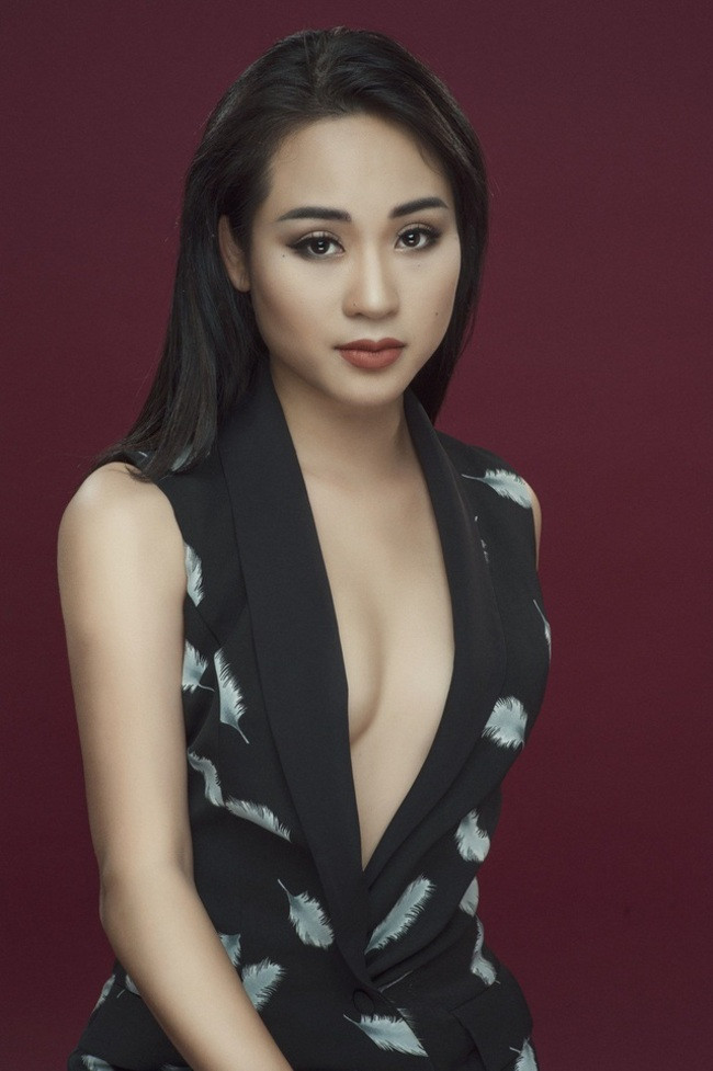 Hiện tại, dù Diễm Hằng đã ổn định cuộc sống, cô cũng trở lại với diễn xuất nhưng không hoạt động nhiều. Người đẹp tập trung nhiều vào công việc kinh doanh để lo cho gia đình.