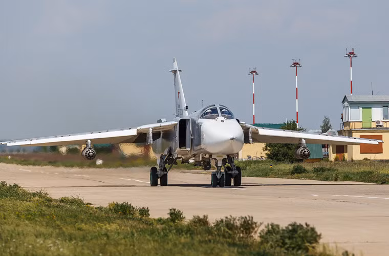 Su-24M2 là chương trình hiện đại hóa Su-24M được Sukhoi thực hiện từ đầu những năm 2000, tính tới nay mới chỉ 40 chiếc được nâng cấp và chuyển giao chủ yếu cho các đơn vị Không quân Nga.