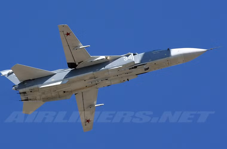Su-24M2 vẫn sử dụng động cơ phản lực AL-21F-3A như trên Su-24M với tốc độ bay tối đa 1.654km/h ở trần bay cao hoặc 1.315km/h ở trần bay thấp, bán kính tác chiến 615km với 3 tấn vũ khí.