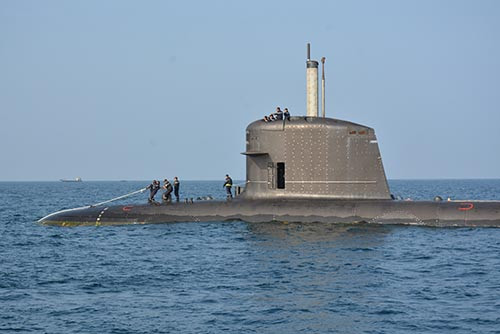 Ảnh tàu ngầm KD Tunku Abdul Rahman trước khi tiến hành thử nghiệm lặn trên biển.