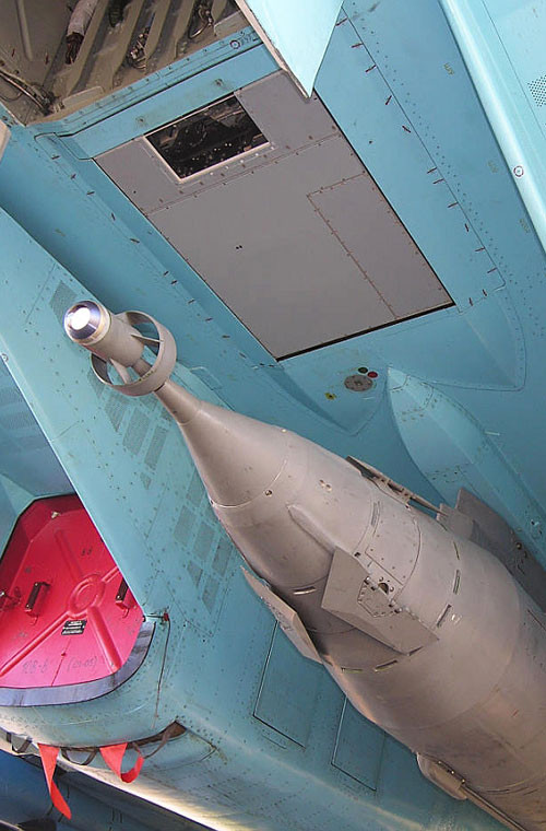 Ngoài các loại bom thông minh trên, Nga còn rất nhiều loại bom thông minh khác và có thể chúng sẽ được sử dụng trong thời gian tới. Ví dụ như bom dẫn đường laser bán chủ động KAB-500/1500L.