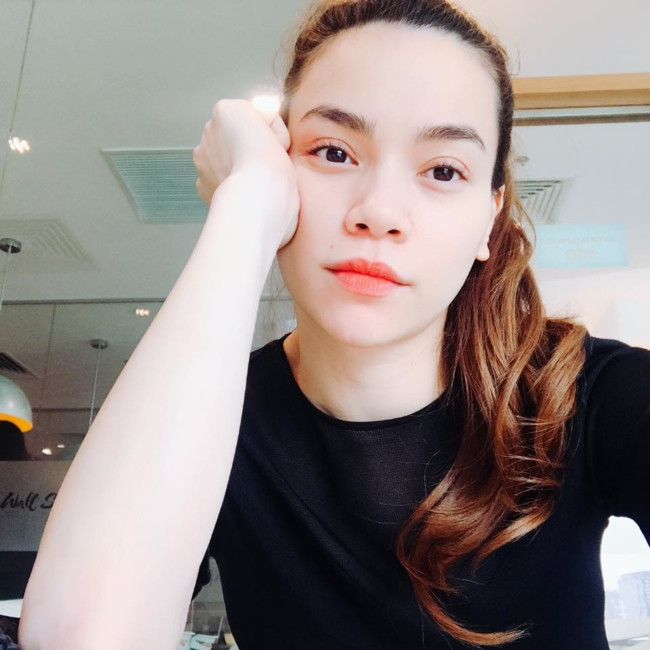 Hoc theo Ho Ngoc Ha cach duong da than thanh voi vitamin E-Hinh-2