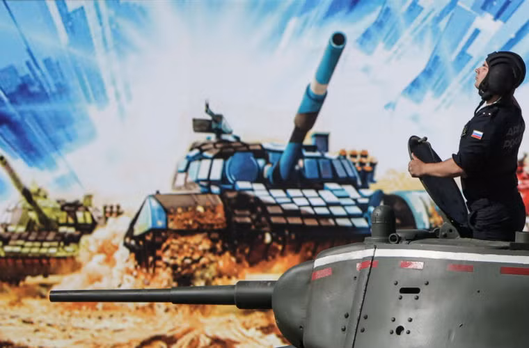 Cuộc đua xe tăng Nga 2014 tổ chức ở Alabino gần Moscow.