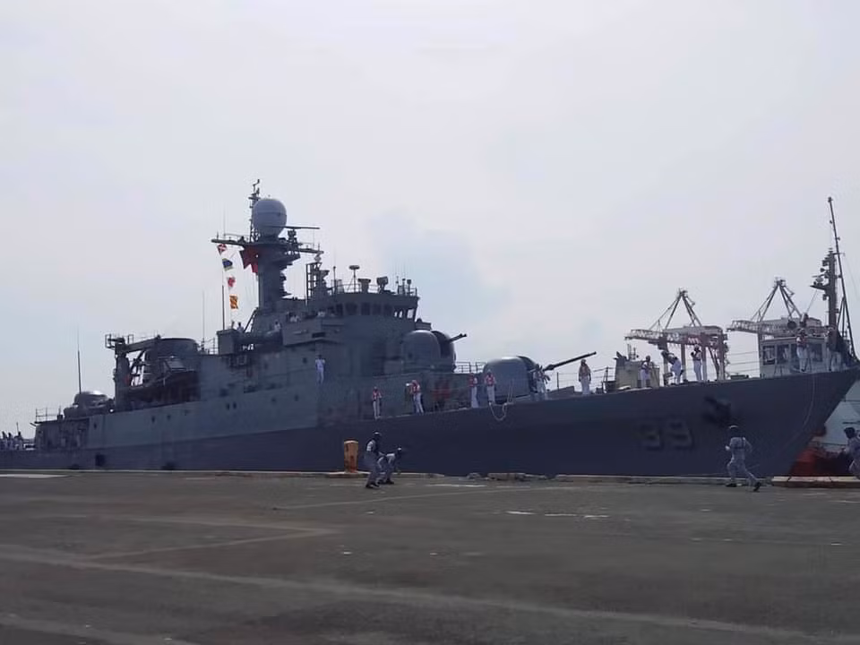 Hải quân Philippines đánh giá rất cao tính năng kỹ chiến thuật của con tàu lớp Pohang này, cho dù đã cao tuổi nhưng nó vẫn là chiến hạm mạnh nhất trong đội tàu mặt nước của bạn.