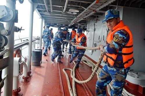 Huấn luyện thu dây neo và xếp gọn gàng cũng là một yêu cầu quan trọng.