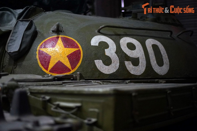 Ngày 30/4/1975, xe tăng 390 đã húc đổ cổng chính Dinh Độc Lập, mở đường cho quân ta vào bắt sống Tổng thống Dương Văn Minh và nội các của chính quyền Sài Gòn. Với sự kiện này, xe tăng 390 đã đi vào lịch sử như một biểu tượng của ngày thống nhất đất nước.