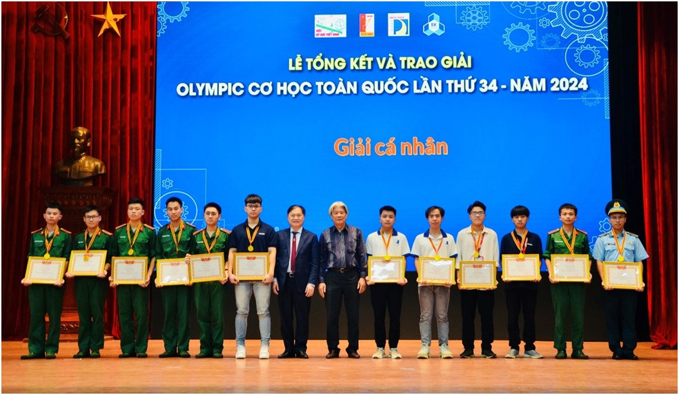 21 giai Nhat duoc trao tai Olympic Co hoc sinh vien toan quoc lan thu 34