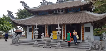 Bạch Đằng Giang phú của Trương Hán Siêu là một kiệt tác trong văn chương cổ Việt Nam. Đây là áng văn chương tràn đầy lòng yêu nước, tinh thần tự hào dân tộc và hàm chứa những triết lý lịch sử sâu sắc. (Ảnh: Đền thờ Trương Hán Siêu).