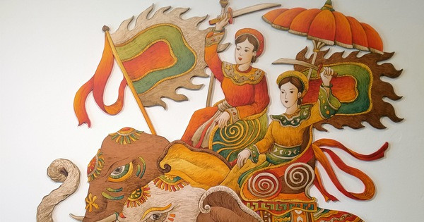 Thù chồng, nợ nước, bà Trưng Trắc đã cùng em gái Trưng Nhị phát động cuộc khởi nghĩa ở cửa Sông Hát (huyện Phúc Thọ, Hà Nội ngày nay) với lời thề sắt son trước giờ xuất binh:“Một xin rửa sạch nước thù/Hai xin dựng lại nghiệp xưa họ Hùng/Ba kẻo oan ức lòng chồng/Bốn xin vẻn vẹn sở công lênh này”.