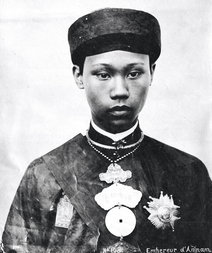 Ngoài giai thoại liên quan đến bà Huyền phi gắn với câu “Kim Long có gái mỹ miều”, vua Thành Thái còn có nhiều vợ và mỗi bà đều có những số phận riêng.