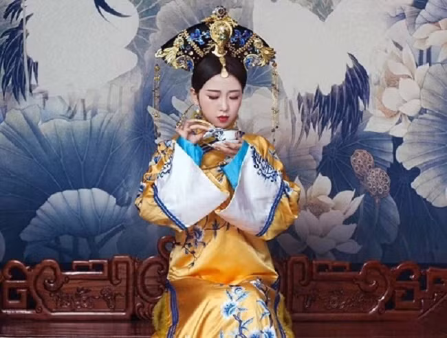 Than the phi tan duoc Khang Hi sung ai khi moi 10 tuoi-Hinh-2