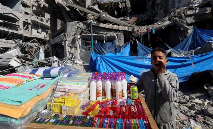 Xung đột, giao tranh khiến cuộc sống của người dân ở Dải Gaza bị đảo lộn.