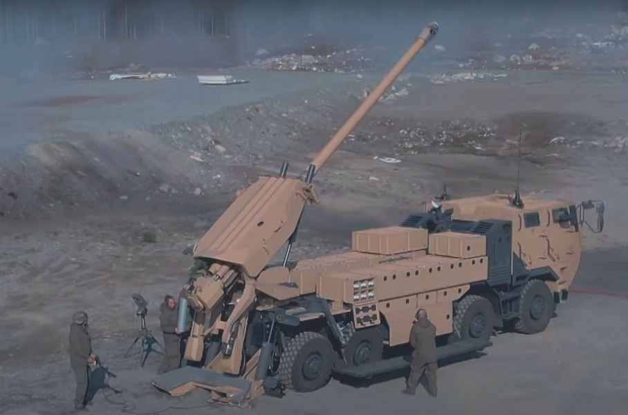 Caesar Mk 2 được trang bị hệ thống điều khiển hỏa lực vi tính, radar vận tốc đầu nòng và hệ thông định vị, tích hợp khí tài tác chiến điện tử, cũng như tăng cường mức độ bảo vệ cho cabin. Nó cung cấp các thiết bị đầu cuối trên bo mạch để liên lạc và quản lý trình tự kích hoạt.