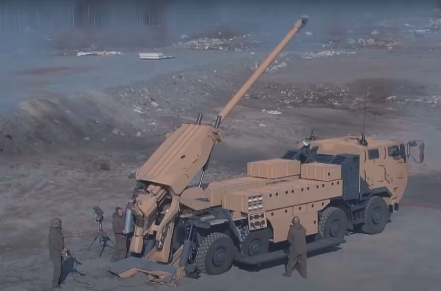 Caesar Mk 2 được trang bị hệ thống điều khiển hỏa lực vi tính, radar vận tốc đầu nòng và hệ thông định vị, tích hợp khí tài tác chiến điện tử, cũng như tăng cường mức độ bảo vệ cho cabin. Nó cung cấp các thiết bị đầu cuối trên bo mạch để liên lạc và quản lý trình tự kích hoạt.