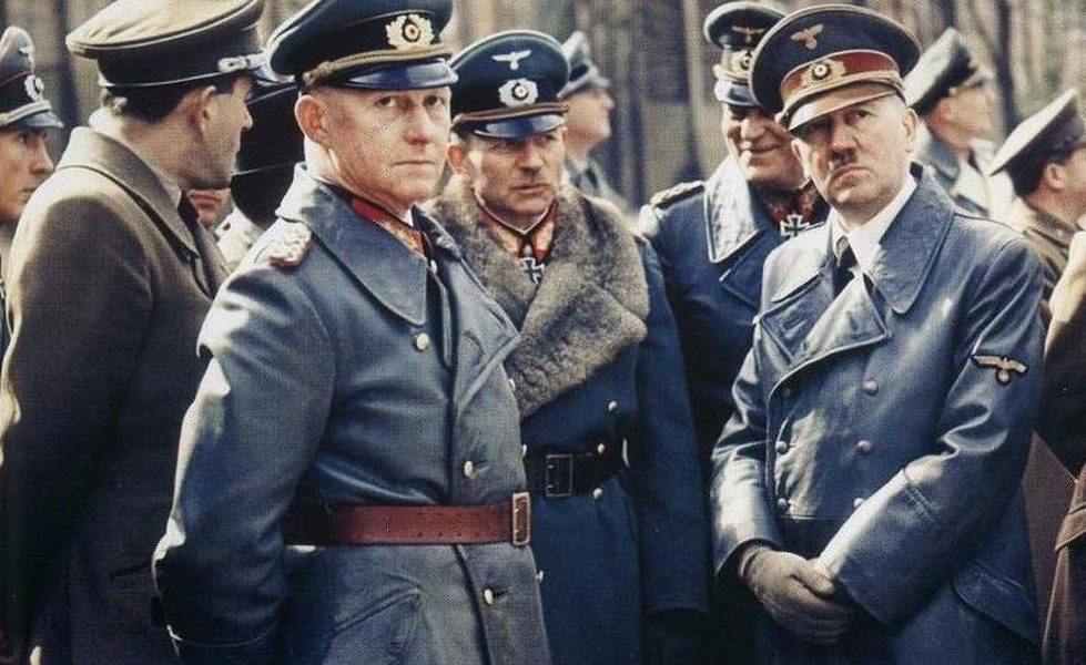 Những kinh nghiệm chiến trường trong thập niên 1930 và 1940 đã khiến nhiều sĩ quan Đức tin rằng quân đội hiện đại cần một loại vũ khí bộ binh mới.