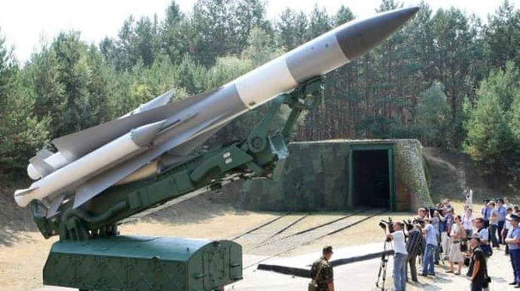 Các lực lượng của Bộ Quốc phòng Ukraine đã phối hợp tính toán đường bay của chiếc A-50U, AWACS, khi nó thường bay theo một hướng đơn giản trong một thời gian nhất định, họ bắn một tên lửa trong vai trò "mồi bẫy" về phía máy bay.