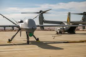 MQ-9 Reaper có thể mang tới 8 tên lửa dẫn đường bằng laser hoặc 16 tên lửa Hellfire và gần 600kg nhiên liệu. UAV này có thể di chuyển quãng đường gần 2.000km và bay ở độ cao lên đến 15.000m. Trong năm 2018, MQ-9 Reaper đã bay tổng cộng 325.000 giờ, với tốc độ tối đa là 444 km/h.