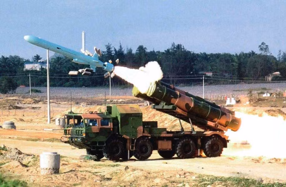 Mặc dù thông số lý thuyết được Trung Quốc công bố khá ấn tượng, tuy nhiên tên lửa chống hạm YJ-62 lại bị nhận xét là một bản thiết kế không thành công, thậm chí còn tồn tại đầy khiếm khuyết.