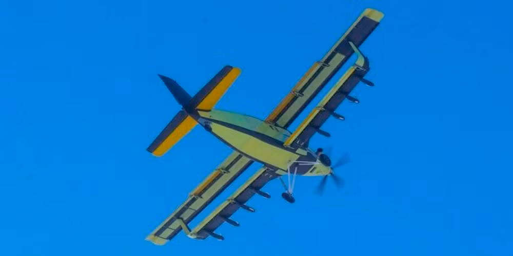 Máy bay không người lái đa năng Partizan với khả năng điều khiển tùy chọn đã dành 20 phút trên không, nó đã thực hành cơ động ở tốc độ cực thấp đối chỉ 50 km/h.