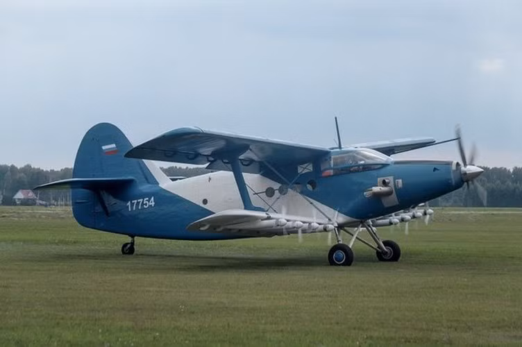 Trong khi đó, phiên bản có người lái sẽ trở thành phương án thay thế cho trực thăng trên các tuyến đường hàng không, chở khách đến những vùng xa xôi của lãnh thổ Nga.