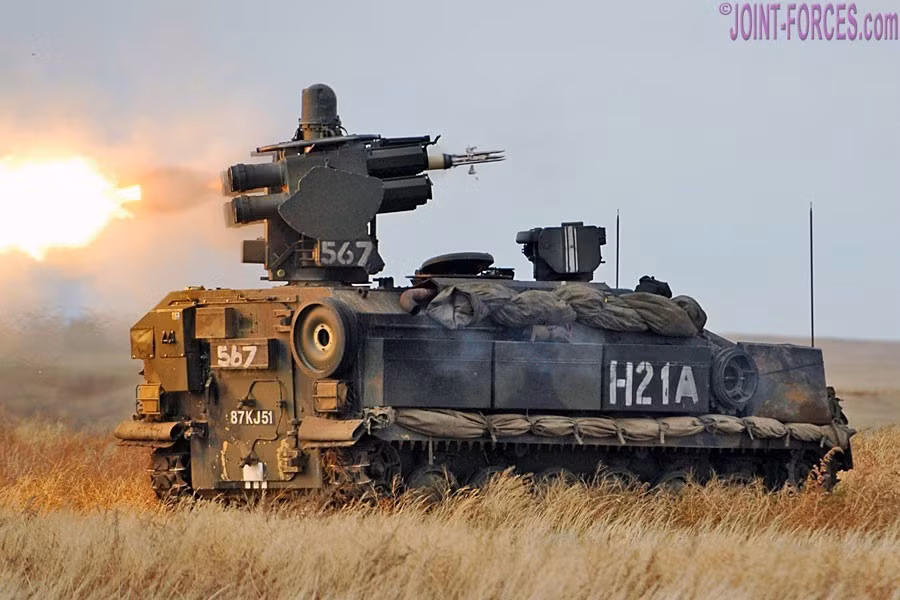 Bên cạnh đó, các nhà phân tích của ấn phẩm còn cung cấp một số chi tiết cụ thể, theo đó tất cả các hệ thống phòng không hiện có trong lực lượng vũ trang Anh đều được đưa vào trung đoàn 12 - Pháo binh Hoàng gia.