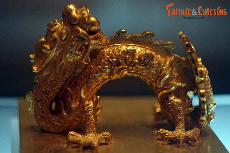 Có thể nói, ấn Quốc gia tín bảo là một hiện vật đặc sắc phản ánh cách thức vận hành của nền hành chính trong quân đội thời nhà Nguyễn. Bên cạnh đó, chiếc ấn này còn mang nhiều giá trị tiêu biểu về mỹ thuật, kỹ thuật chế tác kim hoàn của nghệ nhân Việt xưa.