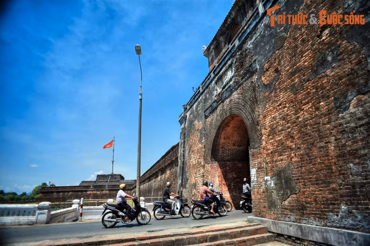 Hiện tại, công trình đang được tu bổ toàn diện để trở về với diện mạo như cách đây hai thế kỷ.