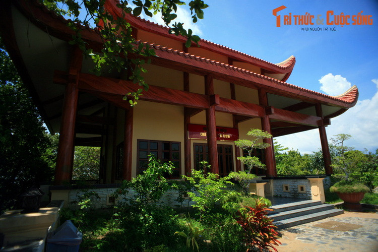 Đến ngày 22/6/2009, Bộ Văn hóa, Thể thao và Du lịch đã công nhận di tích Hòn Đá Bạc - Trung tâm chỉ huy kế hoạch phản gián CM12 (09/9/1981- 09/9/1984) là Di tích lịch sử - văn hóa cấp Quốc gia.