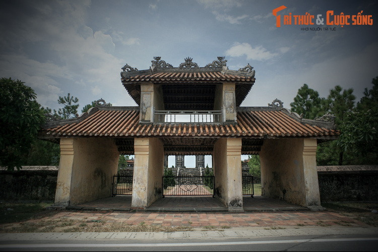 Trong một thế kỷ sau khi được xây dựng, văn Miếu Huế đã đã trải qua nhiều đợt tu sửa, làm mới một số đồ thờ và xây dựng thêm một số công trình phụ (vào các năm 1818, 1820, 1822, 1830, 1840, 1895, 1903).