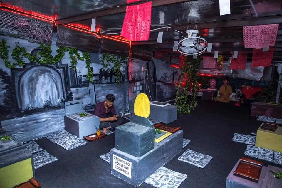  Quán cafe "âm phủ" có tên Âm Ty Quán với concept lạ mắt này là một địa điểm lý tưởng dành cho nhiều bạn trẻ nhân dịp Halloween này.