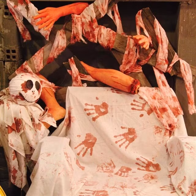 Đêm Halloween, chỉ cần bạn hoá trang thật ấn tượng và đến quán cà phê này thì đảm bảo sẽ có những bức ảnh đậm chất ma quái mà không cần phải đi đâu xa.