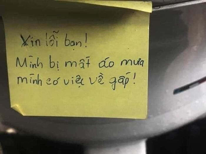 Một vụ trộm áo mưa đáng yêu "nhất quả đất" mới lan truyền trên MXH gần đây khá hy hữu khi tên trộm rất lịch sự để lại lời nhắn cùng tiền bồi thường cho khổ chủ bị hắn lấy mất.