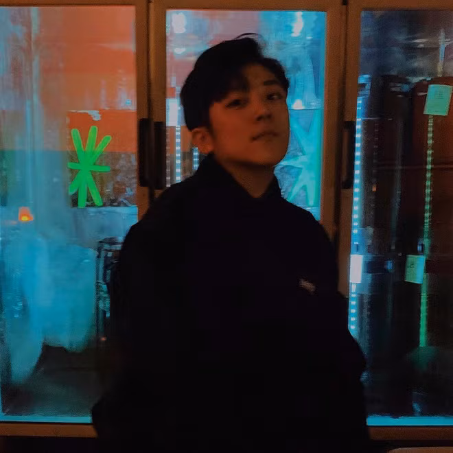 Tình mới của hot girl này dù không xuất hiện trên MXH nhiều nhưng vẫn chiếm được cảm tình của fan.