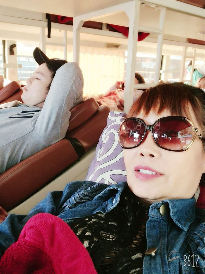 “Cô dâu 62 tuổi” lộ mặt mộc 6 năm trước khiến CĐM ngỡ ngàng “Co dau 62 tuoi” lo mat moc 6 nam truoc khien CDM ngo ngang