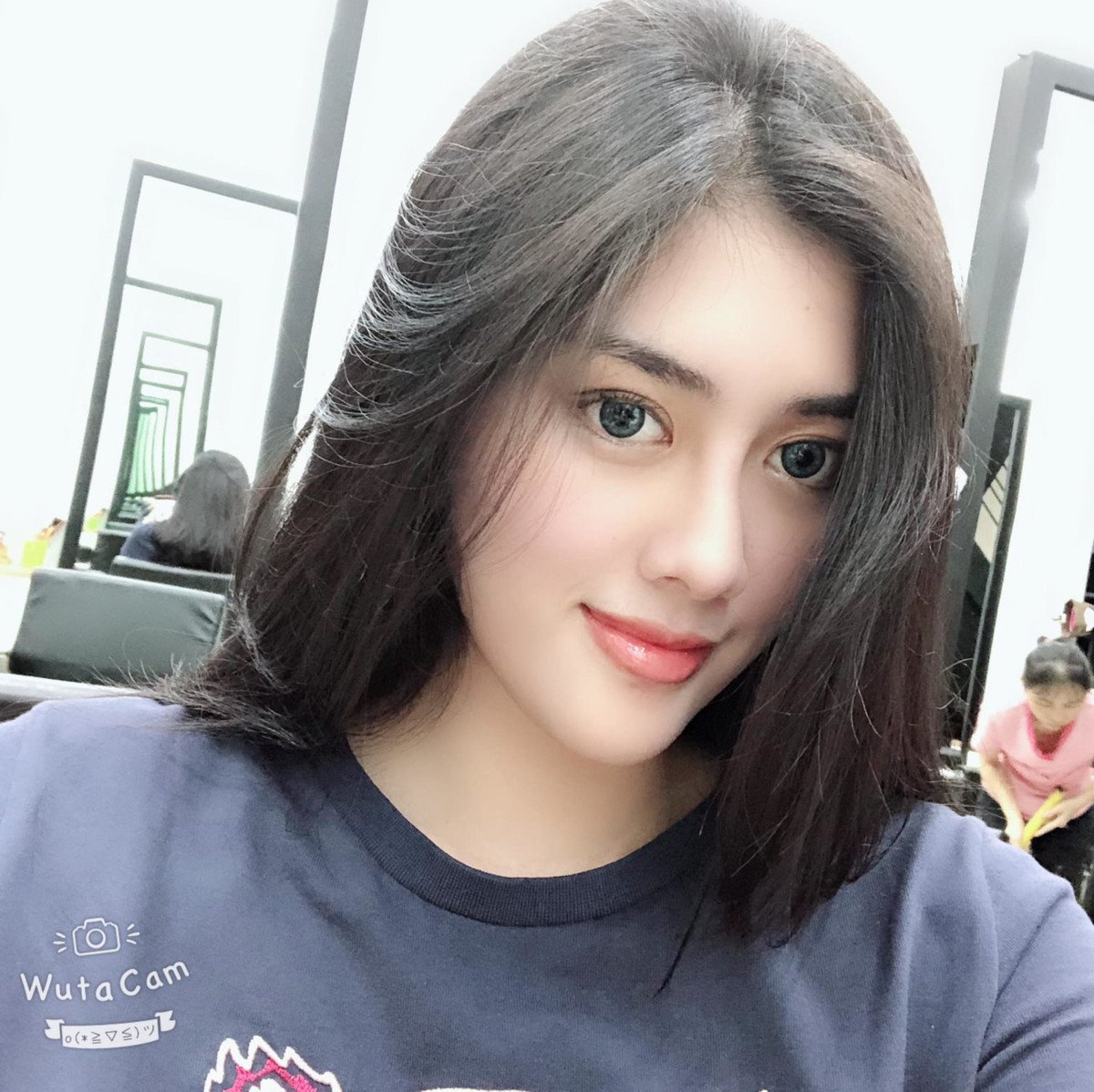 Đặc biệt, với chiều cao nổi bật cùng đường cong nóng bỏng nên Huỳnh Tiên gặp nhiều thuận lợi theo đuổi phong cách sexy, táo bạo.