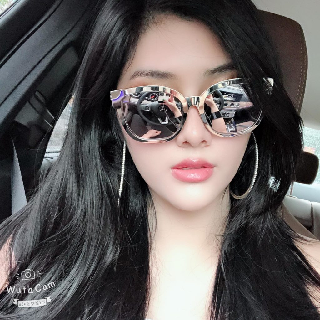 Ở độ tuổi 25, Huỳnh Tiên có một cuộc sống nhiều người mơ ước.