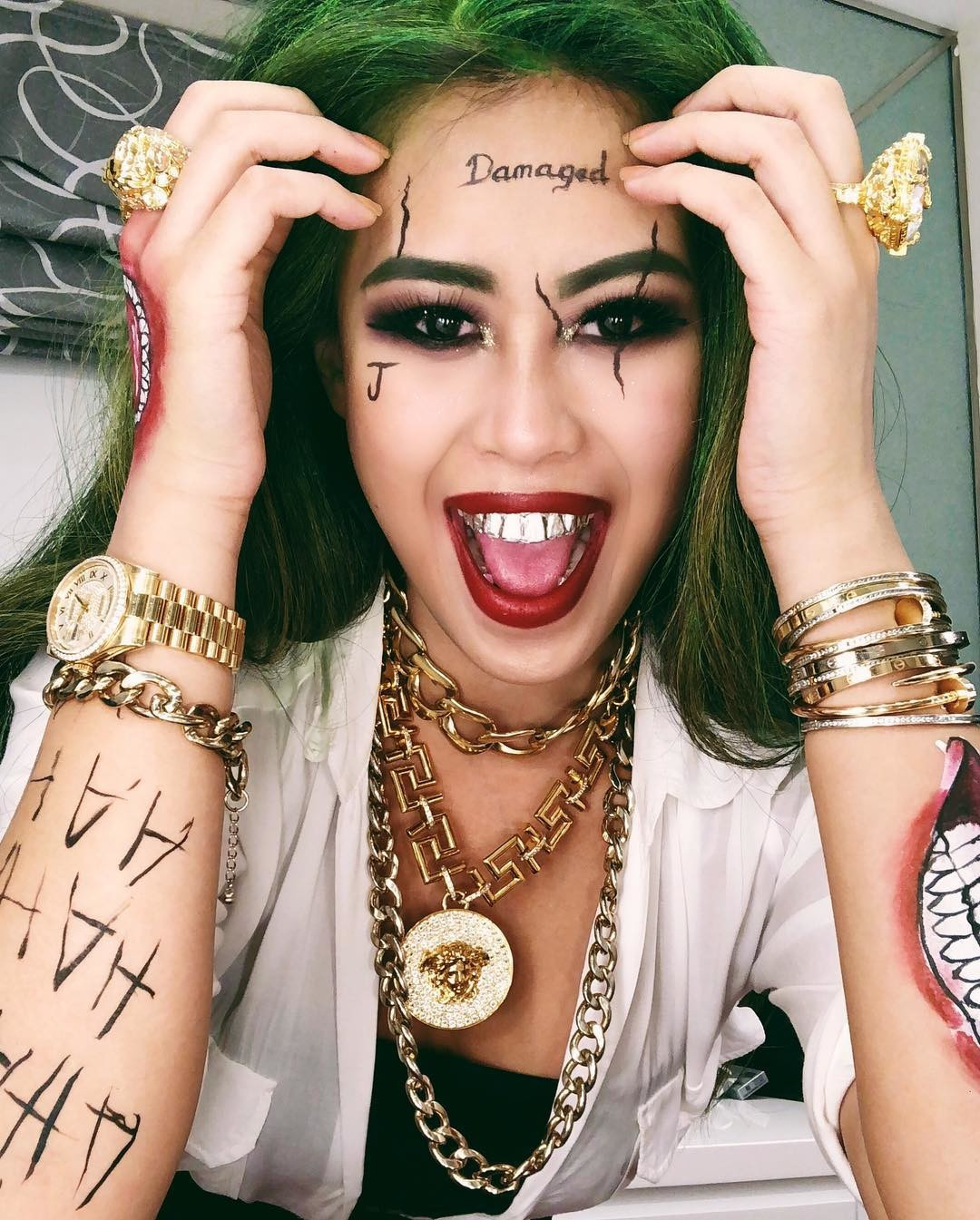 Năm 2018, ái nữ nhà doanh nhân Jonathan Hạnh Nguyễn hóa thân thành nhân vật Joker - một nhân vật hư cấu của DC Comics được biết đến như là kẻ thù truyền kiếp của anh hùng Batman.