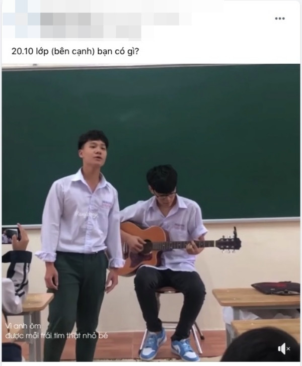 Đôi khi chỉ là một bài hát thôi nhưng cũng đủ để các nàng hạnh phúc rồi.