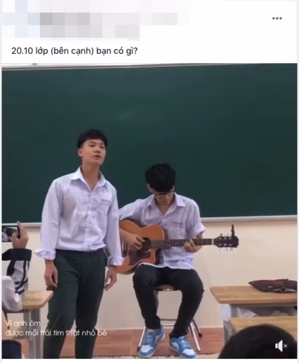 Đôi khi chỉ là một bài hát thôi nhưng cũng đủ để các nàng hạnh phúc rồi.