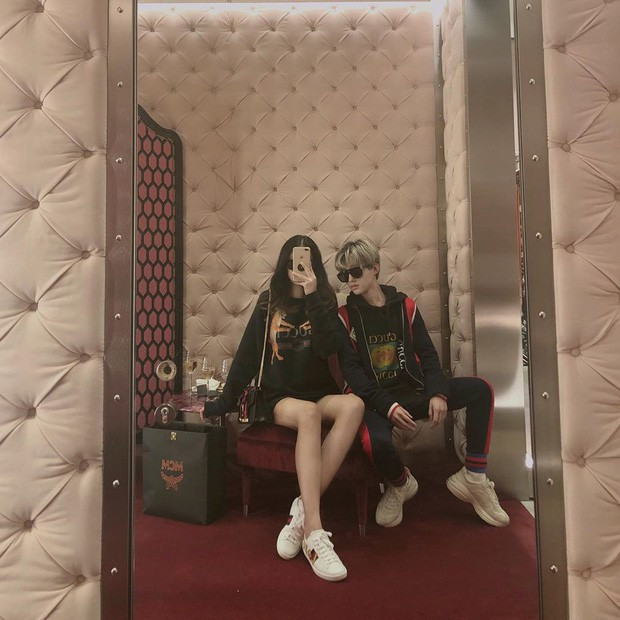 Bằng Linh không ngại tay chi tiền cho những món đồ đắt tiền đến từ các thương hiệu nổi danh như Gucci, Chanel hay Burberrry. Tuy nhiên, cô nàng tiết lộ thương hiệu mà cô "cuồng" nhất chính là Gucci.