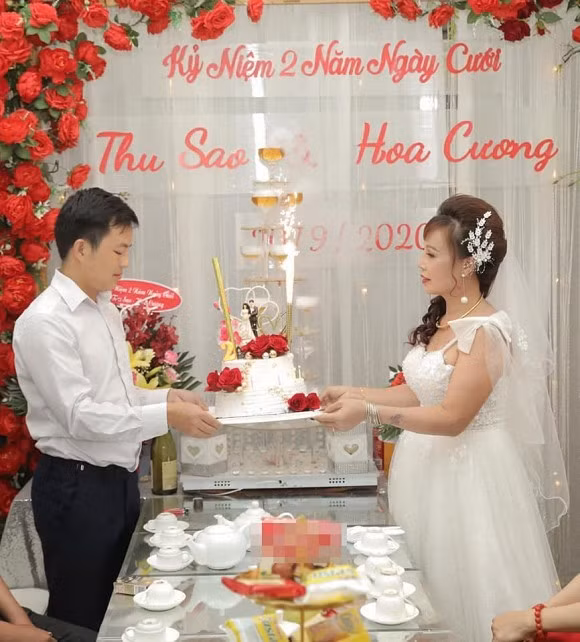 Mới nhất, cả hai vừa mới tổ chức kỷ niệm 2 năm ngày cưới và khánh thành ngôi nhà ở ngay tại Cao Bằng.