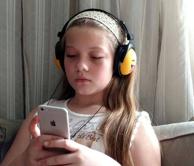 Bên cạnh đam mê về thời trang, Duda còn yêu thích âm nhạc và nhảy múa.