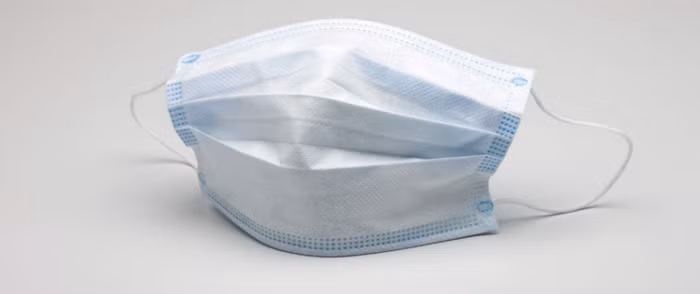 Hot boy khau trang xu Trung bat ngo bi 