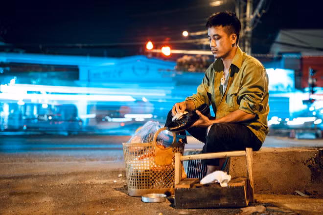 Chủ đề luôn được anh chàng ưu tiên lựa chọn là đường phố, cuộc sống lao động của người nghèo hay những xu hướng mới của giới trẻ…