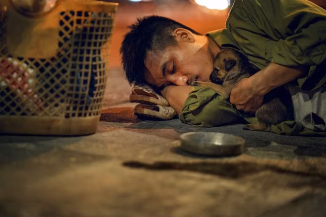 Mình biết có nhiều bạn trẻ đã cả năm không trở về nhà, chăm chú tặng quà cho người yêu, đi chơi cùng bạn bè nhưng những cuộc gọi cho bố mẹ lại đang thưa thớt dần.