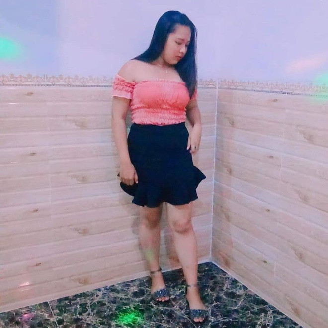 Khác với thân hình quyến rũ ở hiện tại, cách đây 2 năm, hot girl Phú Yên là cô nàng mũm mĩm, nặng 70 kg và có phong cách ăn mặc khá xuề xòa.