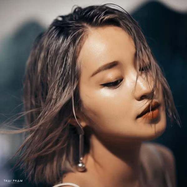 Cựu hot girl Hà Thành Mi Vân dường như "mai danh ẩn tích" trong làng showbiz Việt sau khi lấy chồng và lên thiên chức làm mẹ.