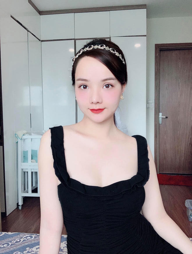 Dù đã là mẹ bỉm sữa nhưng cô nàng vẫn luôn xinh đẹp trong mọi hoàn cảnh.